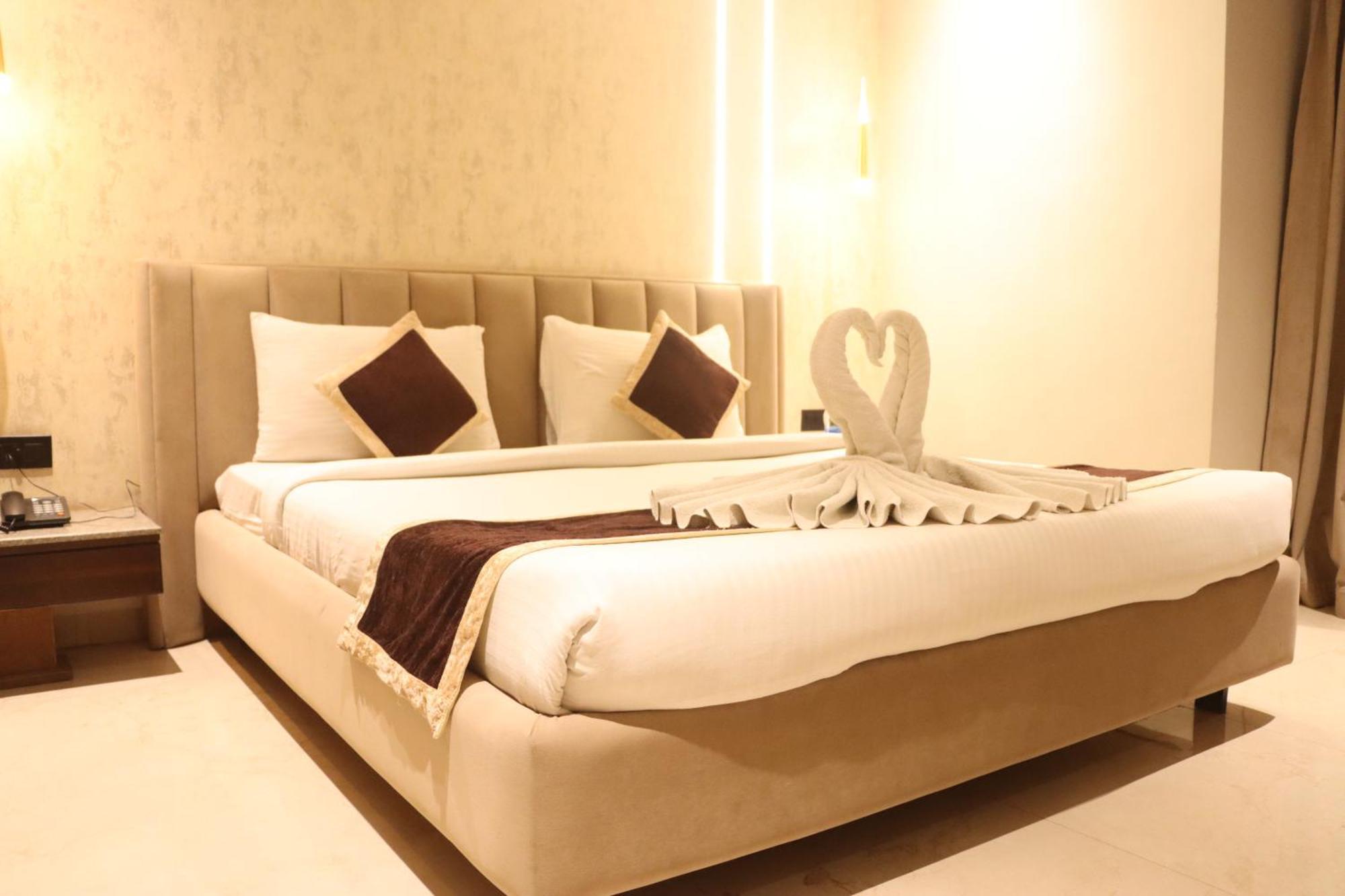 Motel Bilaspur City エクステリア 写真